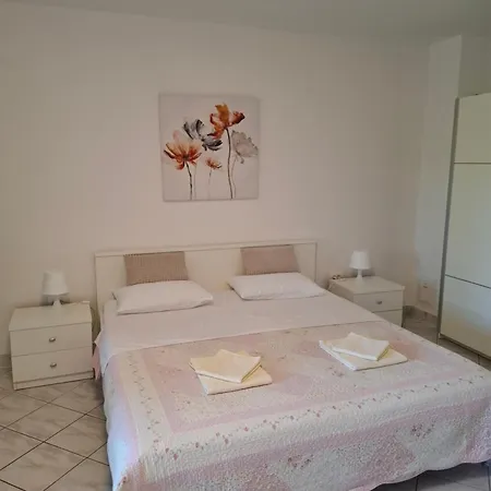 Apartment 3 Palms