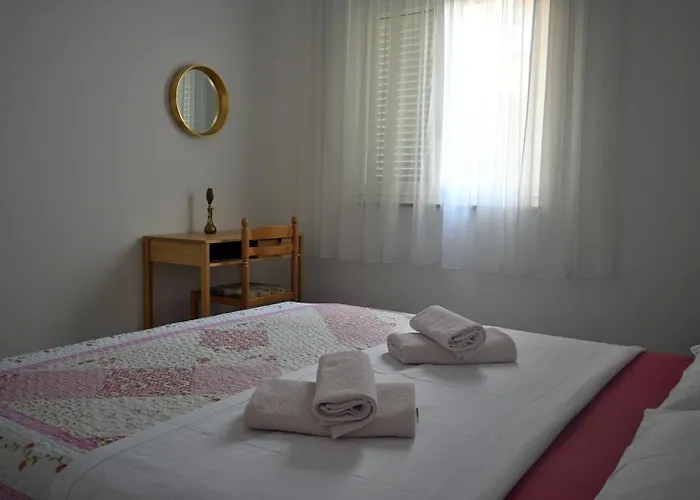 3 Palms Apartman *